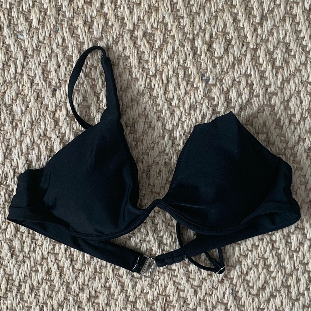 Bikini top. Black. Size XS.​​​​​